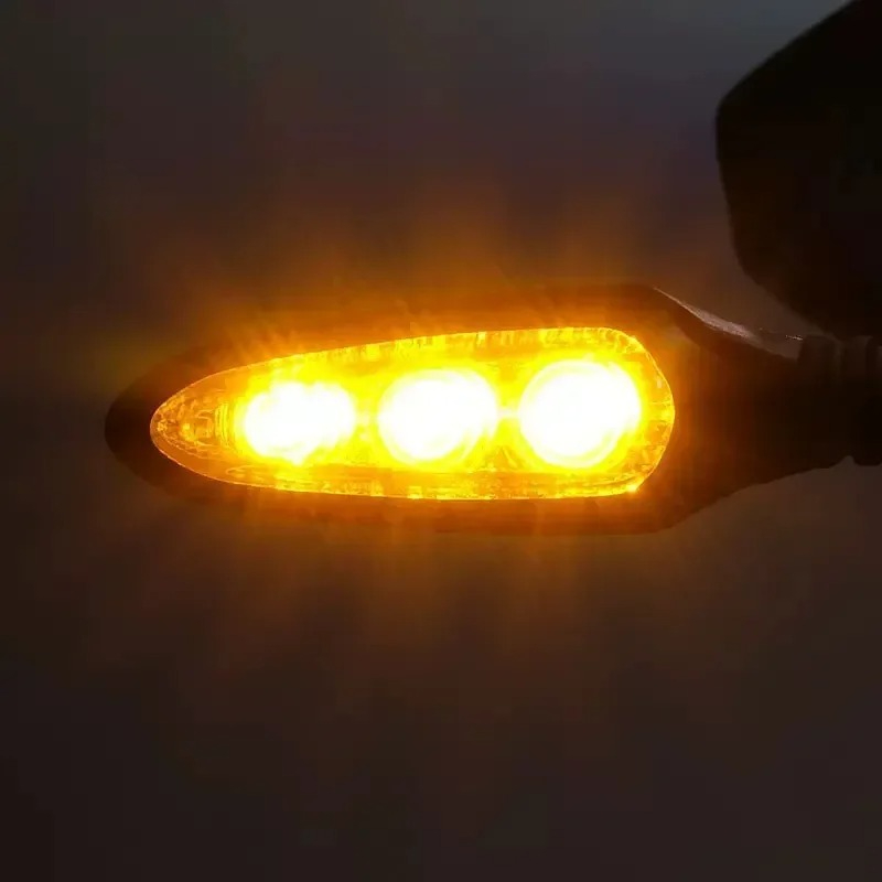 إشارة الانعطاف الأمامية والخلف - مراجعة Bike Light Front Rear وسعره