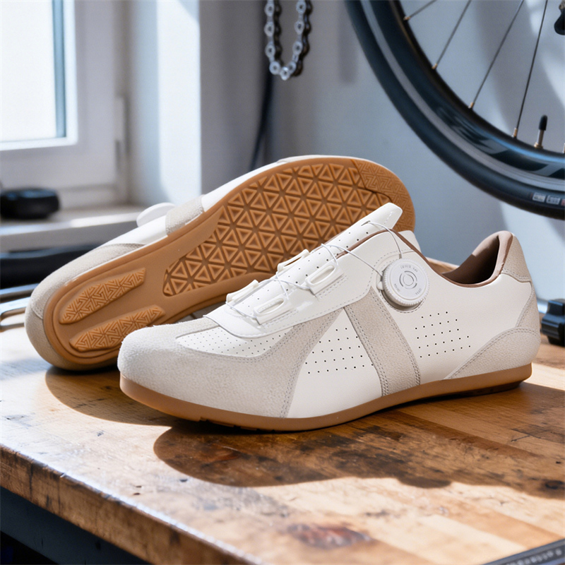 أحذية دراجات جبلية نسائية بدون - مراجعة Cycling Commuter Shoes وسعره